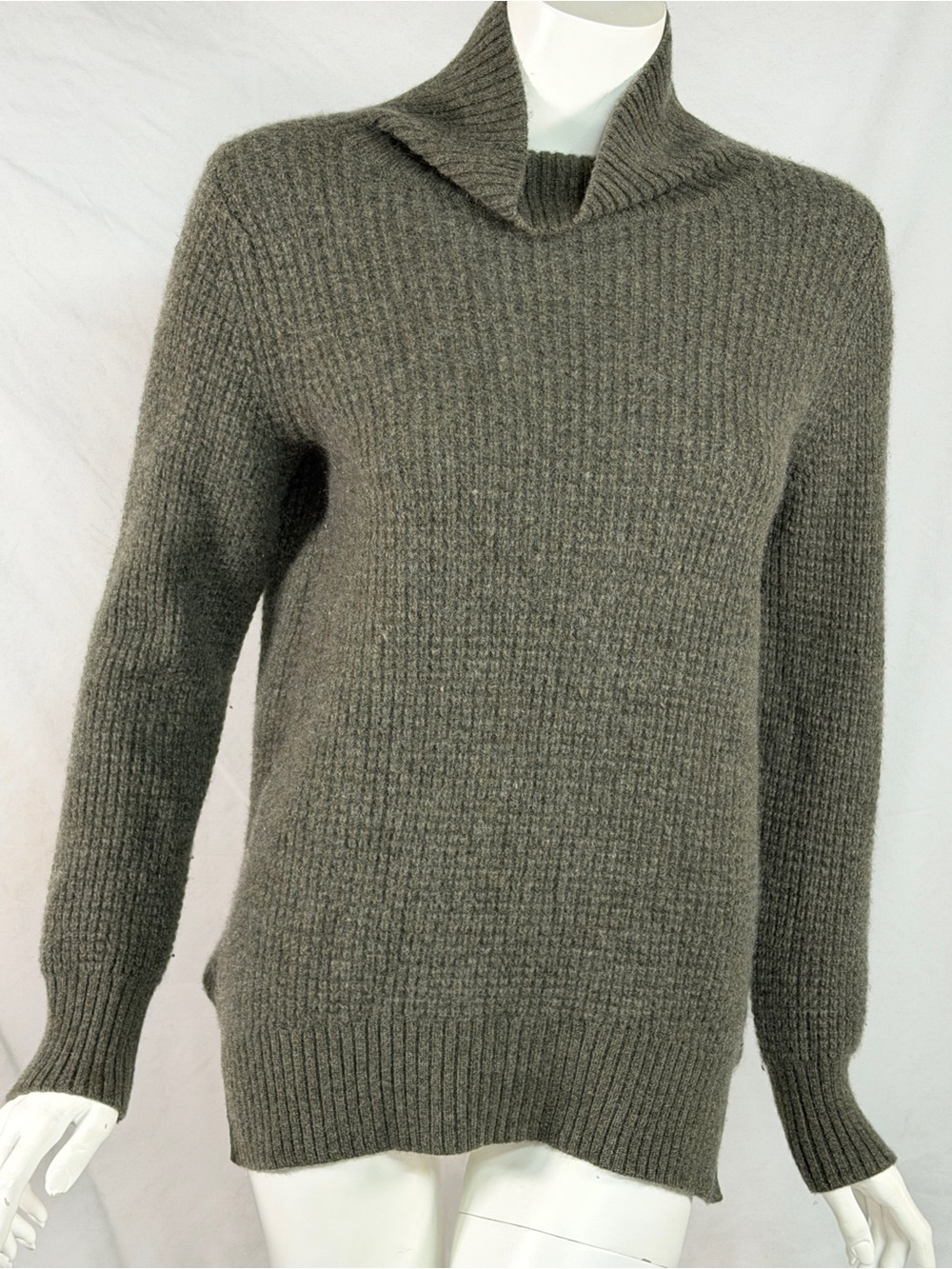 White + Warren Heather Olive Ribbed Knit Sweater